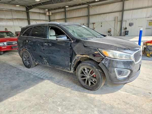 2017 KIA SORENTO L, LX