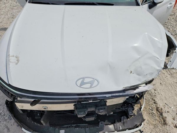 2025 HYUNDAI SONATA