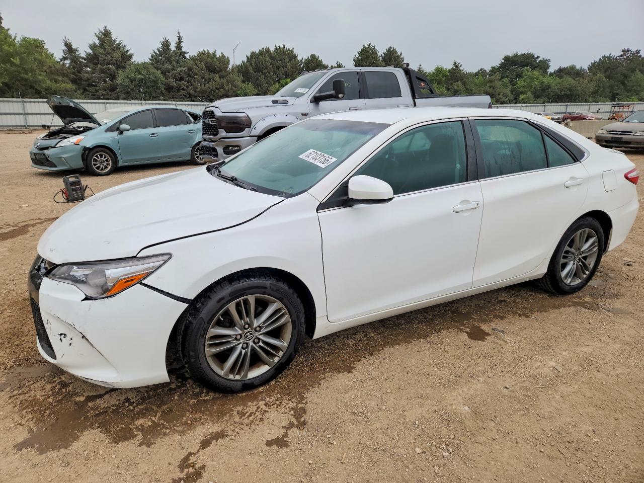 2015 TOYOTA CAMRY