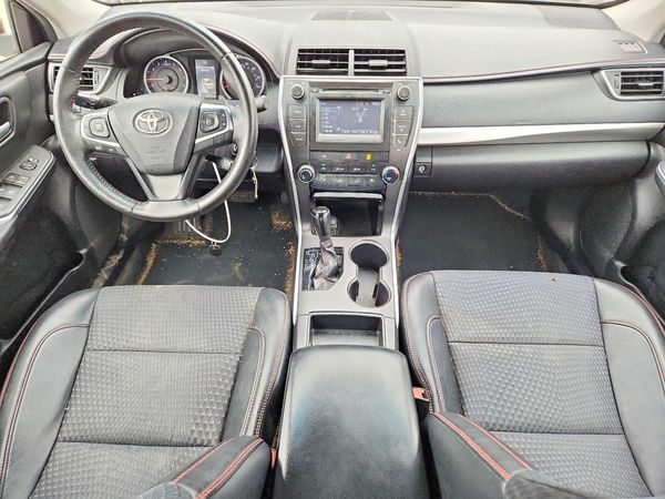2015 TOYOTA CAMRY