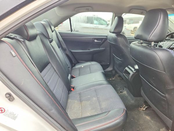2015 TOYOTA CAMRY