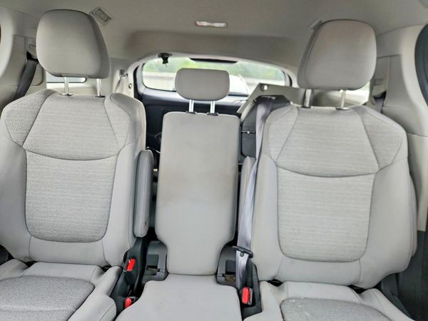 2023 TOYOTA SIENNA LE
