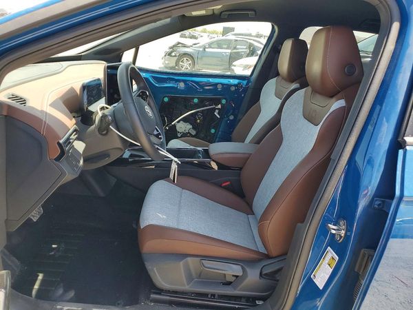2025 VOLKSWAGEN ID.4 Pro