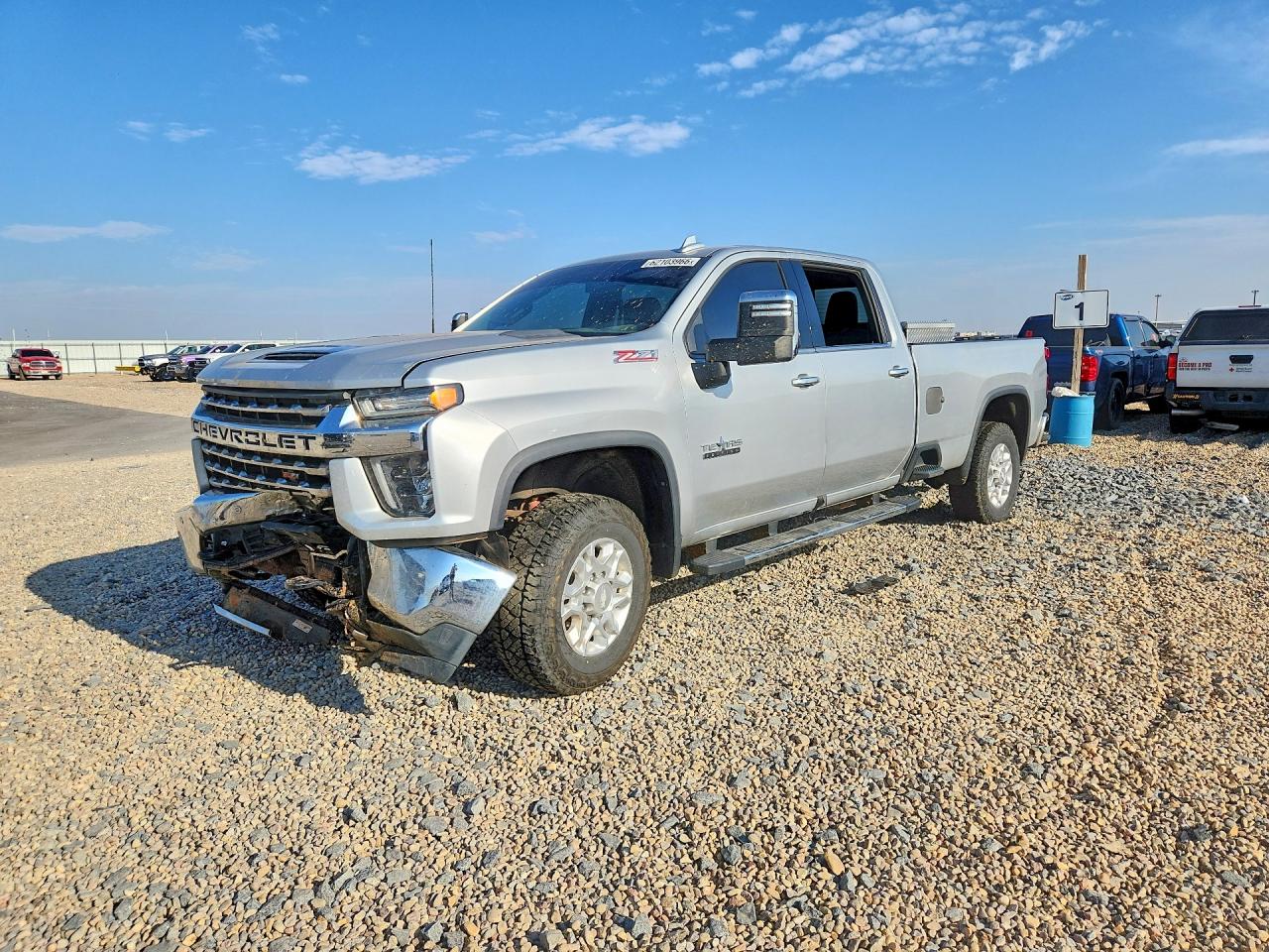 2020 CHEVROLET SILVERADO LTZ — Front 3/4