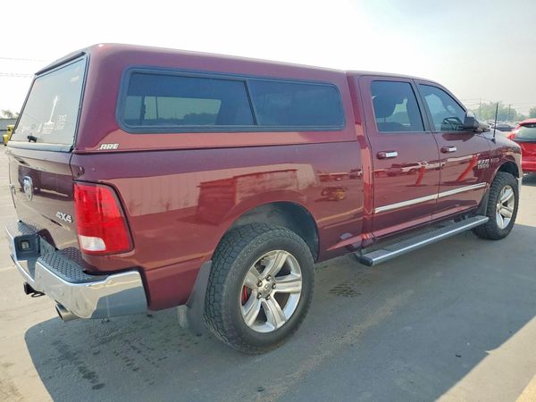 2016 RAM 1500 SLT