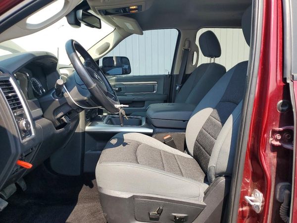 2016 RAM 1500 SLT