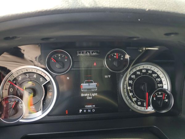 2016 RAM 1500 SLT