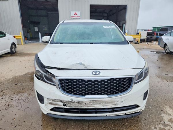 2017 KIA SEDONA LX