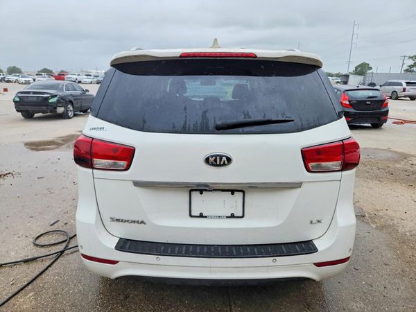 2017 KIA SEDONA LX