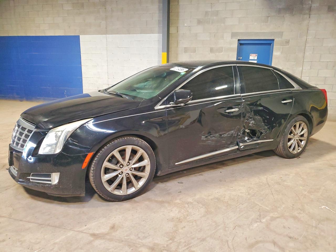 2013 CADILLAC XTS