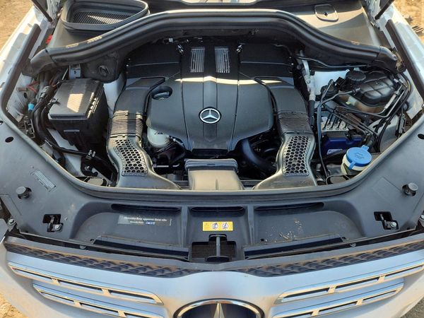 2017 MERCEDES-BENZ GLS-CLASS GLS450-4M — Engine bay