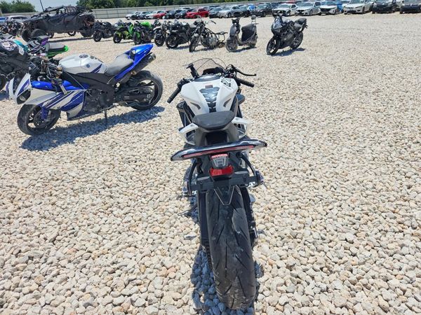 2025 CF MOTO 675SS
