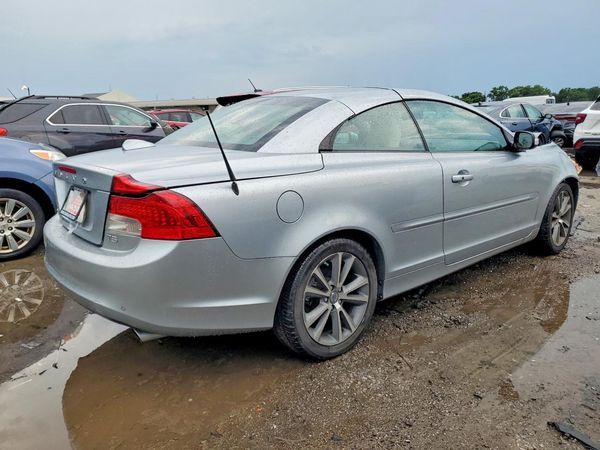 2013 VOLVO C70