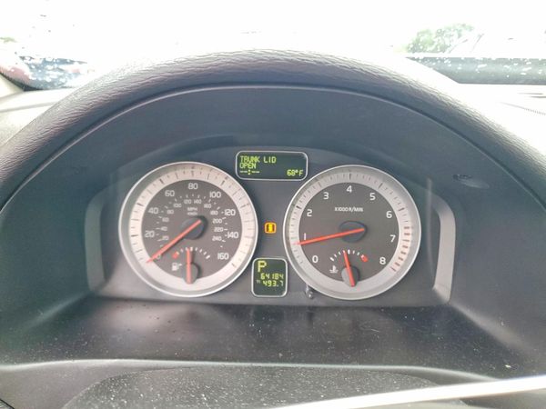2013 VOLVO C70