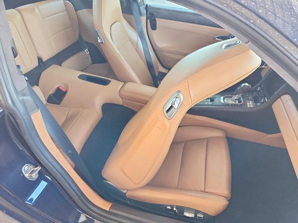2019 PORSCHE 911
