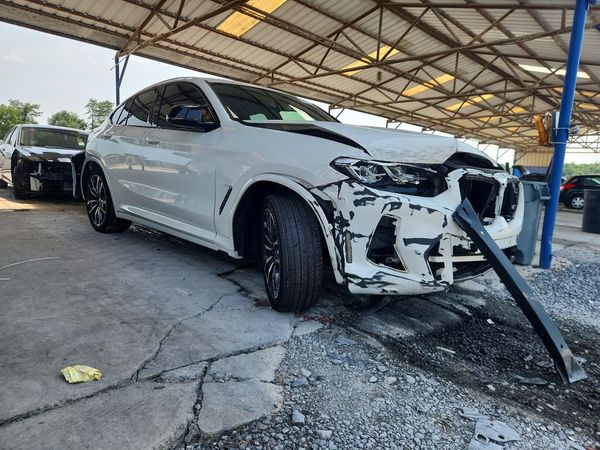 2022 BMW X4 M40i