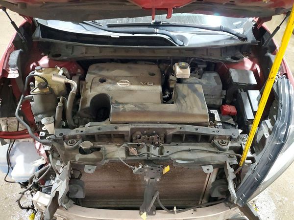 2019 NISSAN MURANO — Engine bay