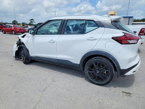 2022 NISSAN KICKS