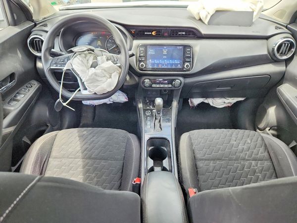2022 NISSAN KICKS