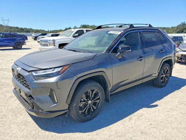 2025 TOYOTA RAV4 XSE