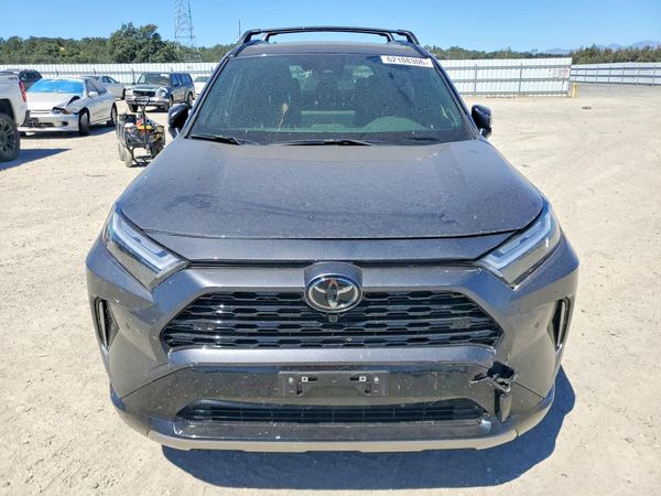 2025 TOYOTA RAV4 XSE