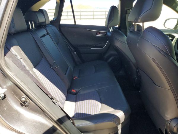 2025 TOYOTA RAV4 XSE