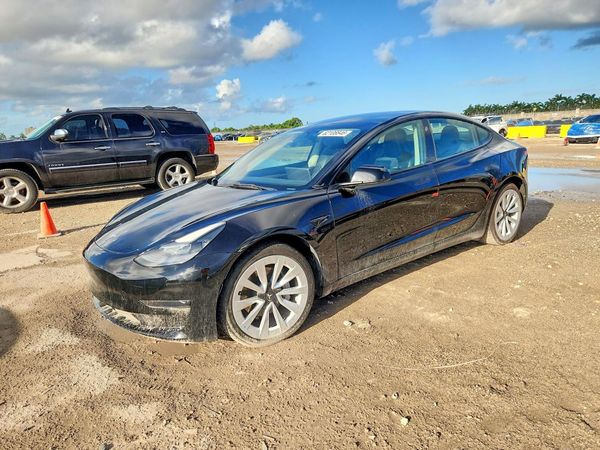 2022 TESLA MODEL 3