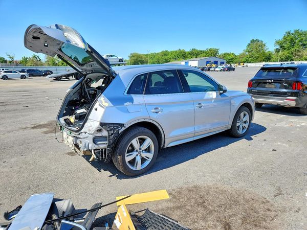 2018 AUDI Q5 quattro Premium Plus