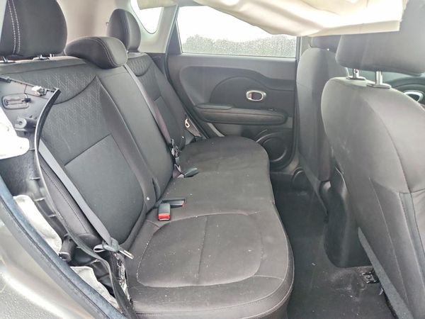 2017 KIA SOUL Base