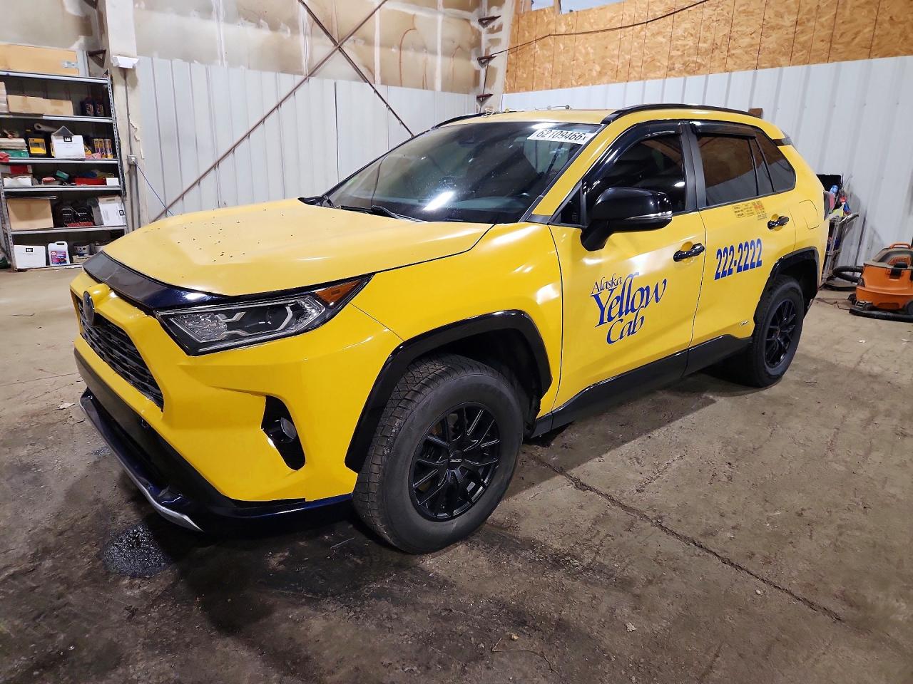 2019 TOYOTA RAV4 XSE HV 4WD