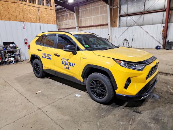 2019 TOYOTA RAV4 XSE HV 4WD