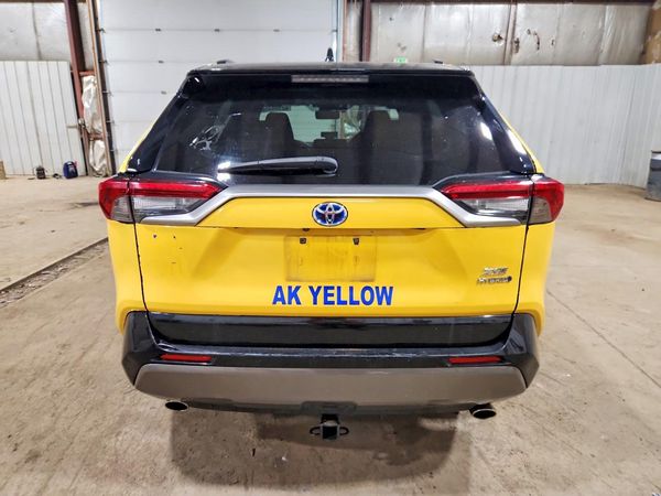2019 TOYOTA RAV4 XSE HV 4WD