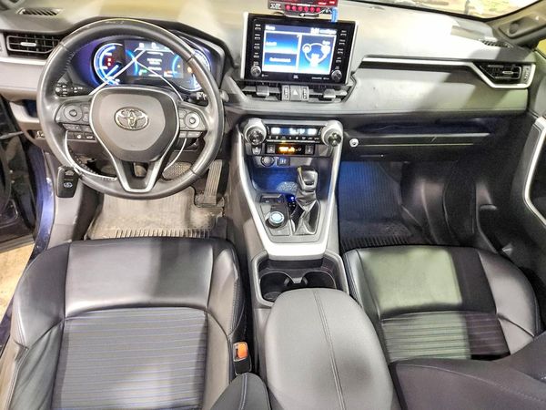 2019 TOYOTA RAV4 XSE HV 4WD
