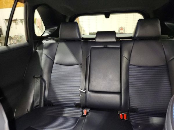 2019 TOYOTA RAV4 XSE HV 4WD