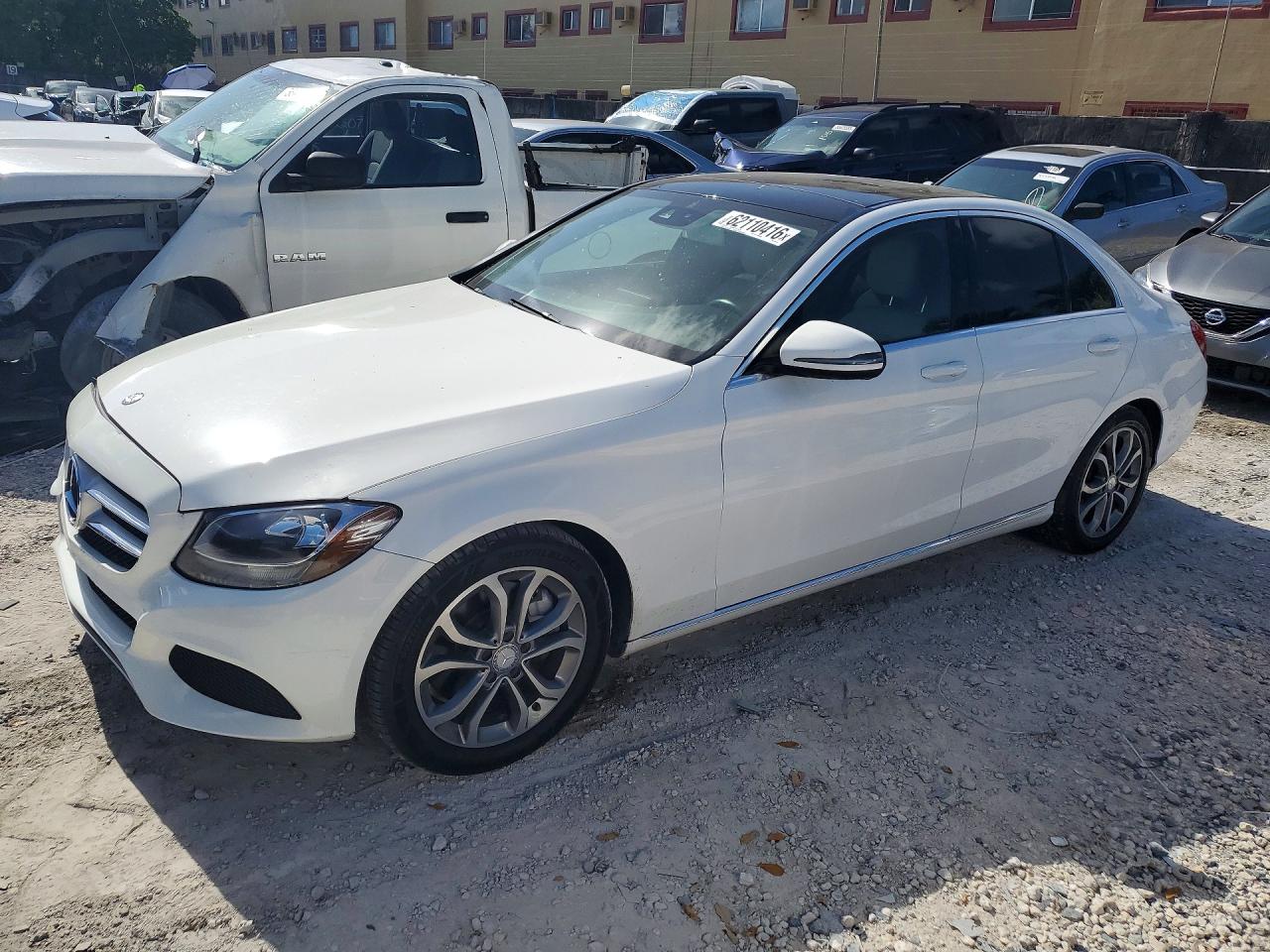 2017 MERCEDES-BENZ C C300