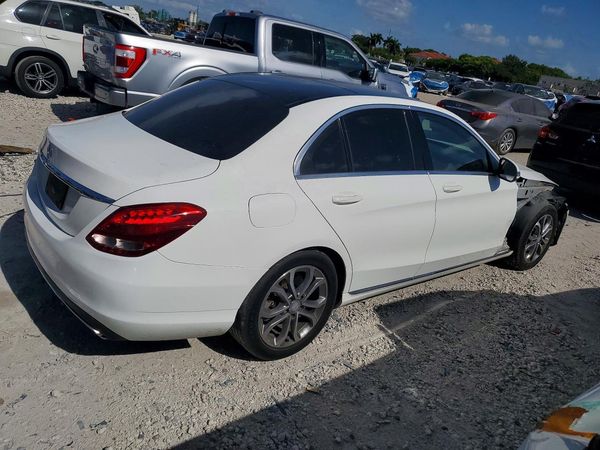 2017 MERCEDES-BENZ C C300