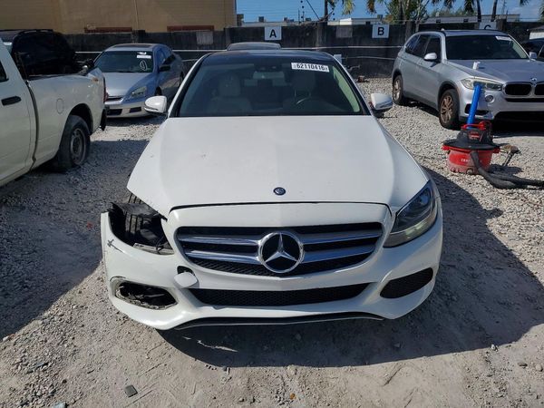 2017 MERCEDES-BENZ C C300