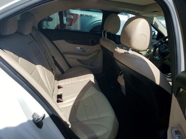 2017 MERCEDES-BENZ C C300