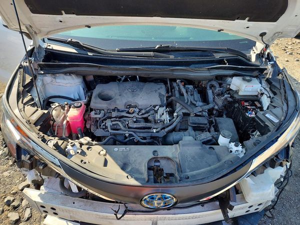 2021 TOYOTA SIENNA LE