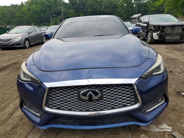 2017 INFINITI Q60