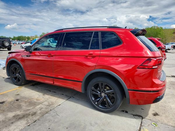 2024 VOLKSWAGEN TIGUAN 4Motion SE R-Line Black