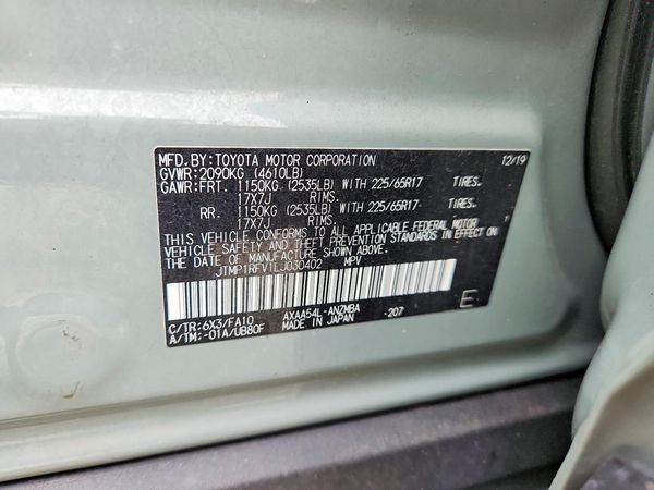 2020 TOYOTA RAV4 XLE