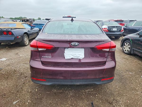 2018 KIA FORTE LX Base