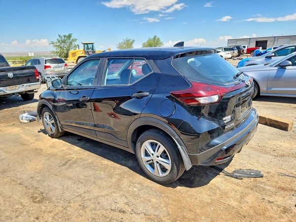 2024 NISSAN KICKS S