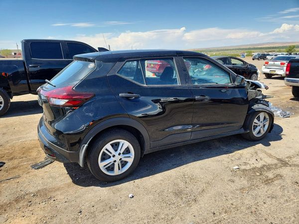 2024 NISSAN KICKS S