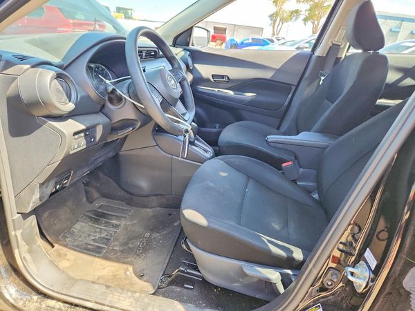 2024 NISSAN KICKS S