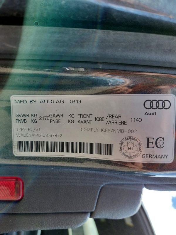 2019 AUDI A4 quattro Premium Plus