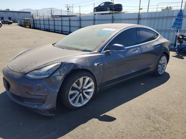 2018 TESLA MODEL 3