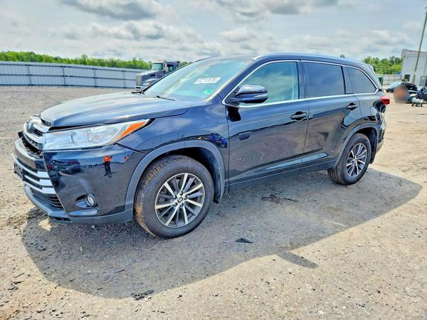 2017 TOYOTA HIGHLANDER SE/XLE
