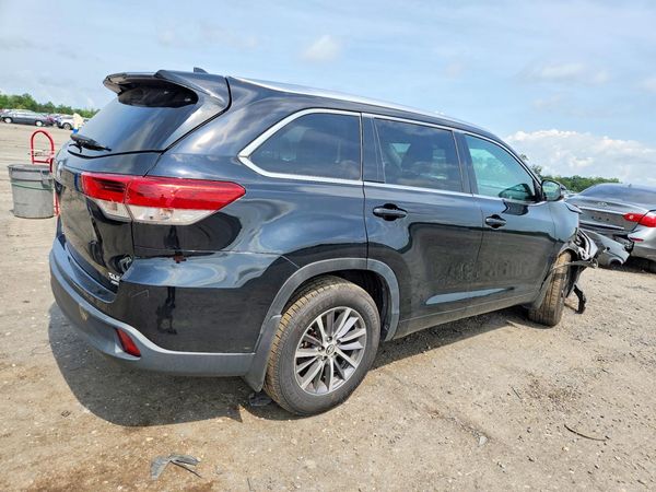 2017 TOYOTA HIGHLANDER SE/XLE